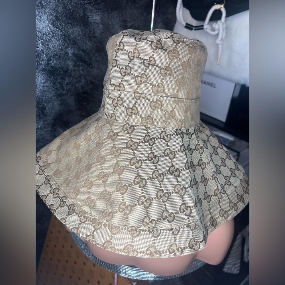 Gucci GG Canvas Bucket Hat Small